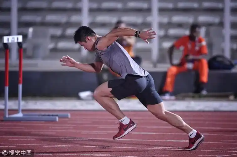 [高清组图]苏炳添领衔田径队备战 坦言目标夺金牌