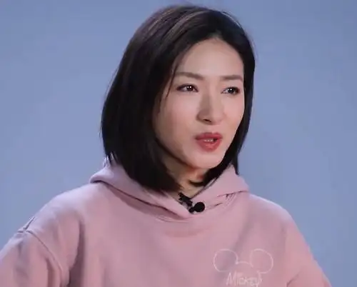 《人潮汹涌》排片口碑上涨,万茜和肖央的最后选择,让刘德华感动