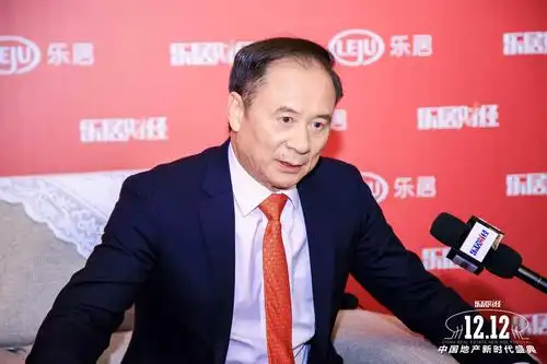 黄文仔黄文仔希望每一个星河湾都成为地标建筑