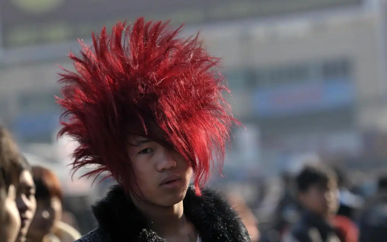 曾经的贵族杀马特, 现在变成什么样了? 理发店: 生意是不好做了