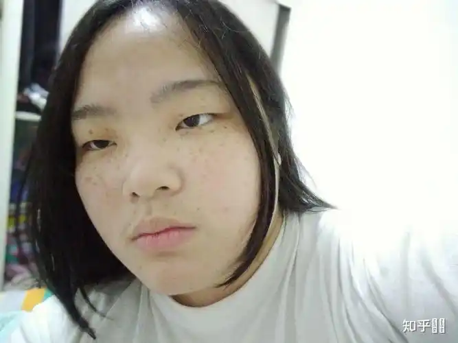 长得丑的女生到底有多惨