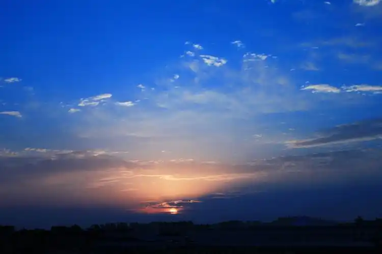 冬日晨曦 - 佳能 eos 500d(单机) 样张 - pconline数码相机样张库