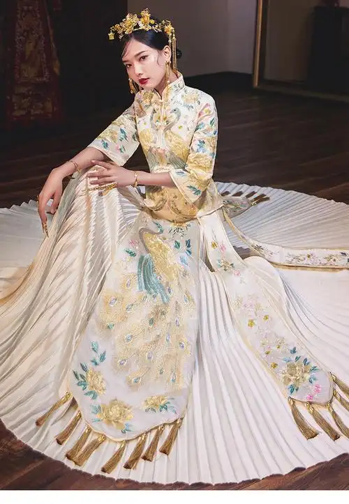 秀禾服香槟色显瘦秀禾服新娘2022新款结婚中式礼服秀和服绣和服