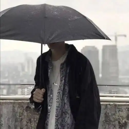 男生头像:心中无女人,拔剑自然神!