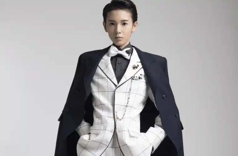 原创这才是真正的"女扮男装",成功让观众雌雄难辨,最后一个最经典