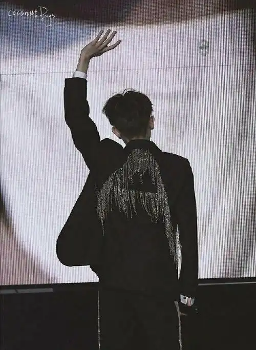 王源唯美背影系列 挥手告别期待再见