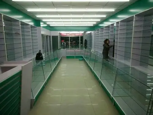 民生连锁药店玻璃柜台