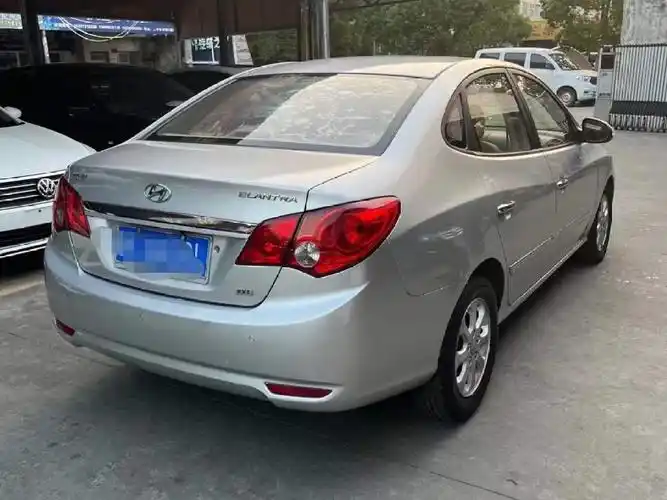 现代 悦动  2011款 1.6l 自动顶级型图片