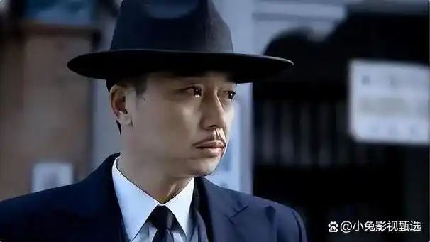 三看伪装者才懂!一向冷静的王天风,为何要吃于曼丽嘴里的糖?