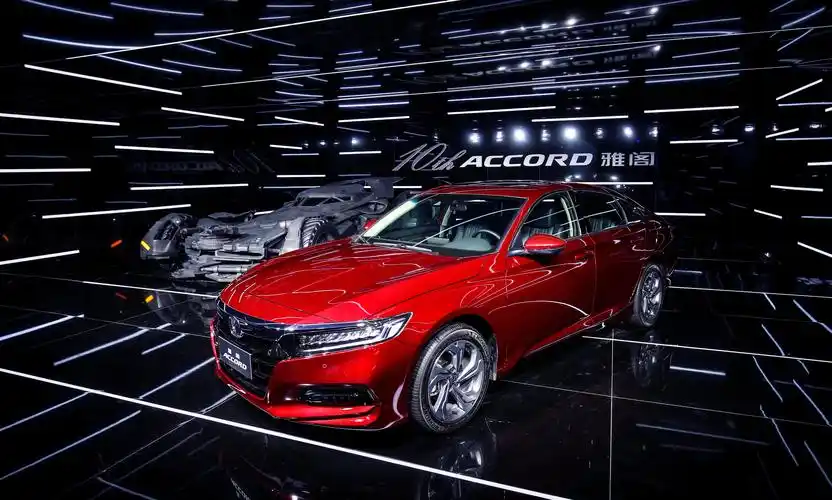 披上潮流羽翼的第十代雅阁accord连章子怡都为它怦然心动