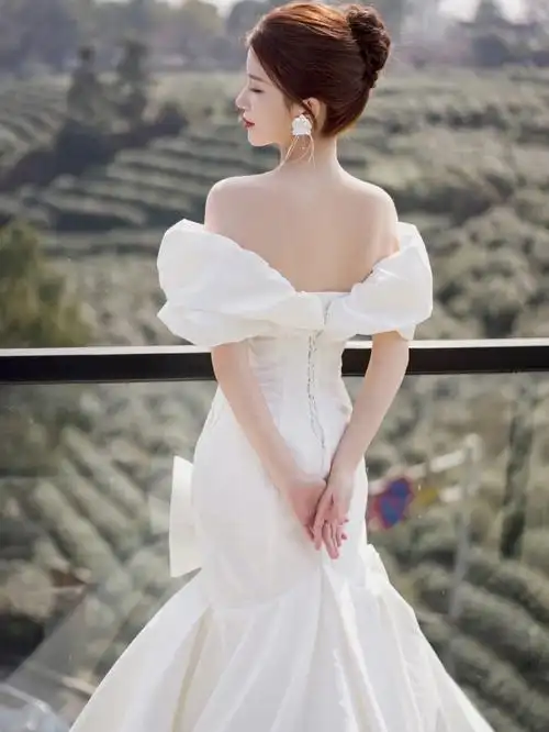 一个人的婚纱照69