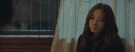 她撞脸白百何,却街头"卖唱",登山下海无所不能,用十年"奋斗"活成最好