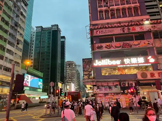 印象香港001:旺角广东道露天街市_常去_马路_行人