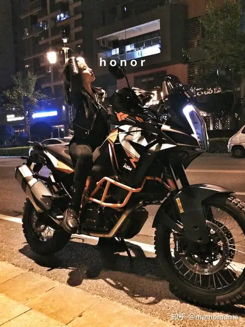 女生会骑摩托车是怎样的体验