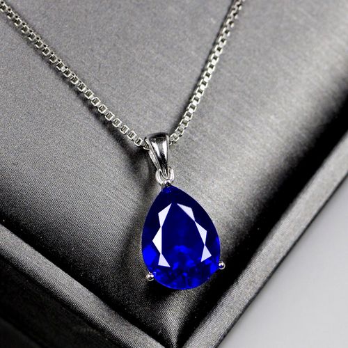 水滴型蓝宝石吊坠女925纯银简约单颗锁骨项链坠配饰气质彩宝显白