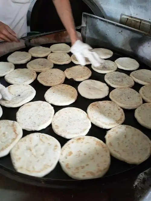 嗐谁能拒绝现烤官渡粑粑呢71