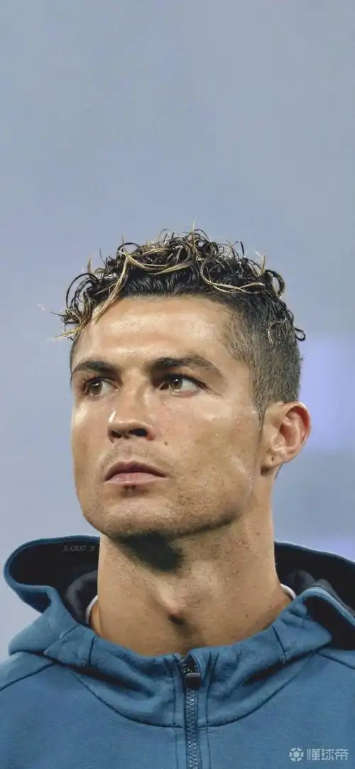 17/18赛季·泡面罗 大头照壁纸|利雅得胜利|c罗|懂球帝