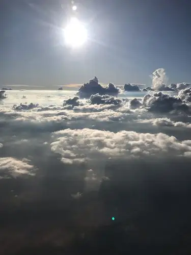 济南飞往厦门,白天,空中云团千姿百态.