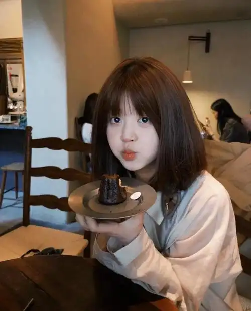 大方脸剪什么短发好看?这几款换上就显瘦!