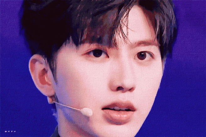 喜欢看坤坤哥哥笑  笑起来真好看    #蔡徐坤