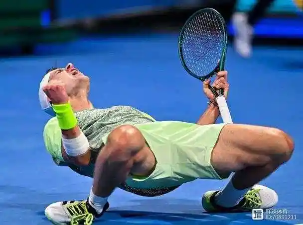 网坛24小时纳达尔阿卡私教课15万美元王曦雨晋级吴易昺继续退赛