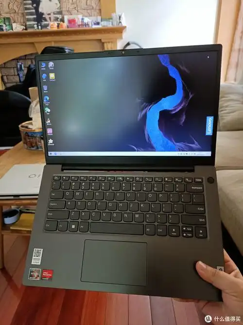 2500元价位的4核笔记本电脑联想扬天v14