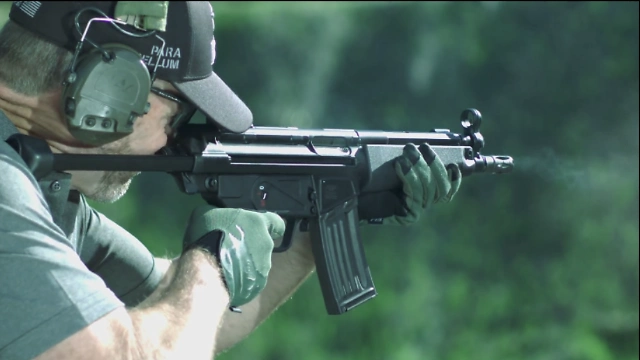 德国hk53式556mm冲锋枪慢动作射击回放