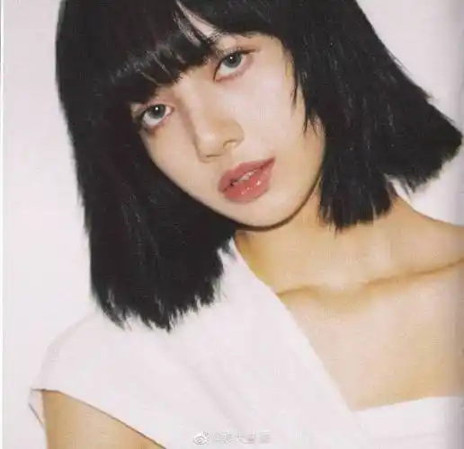 lisa白雪公主同款短发