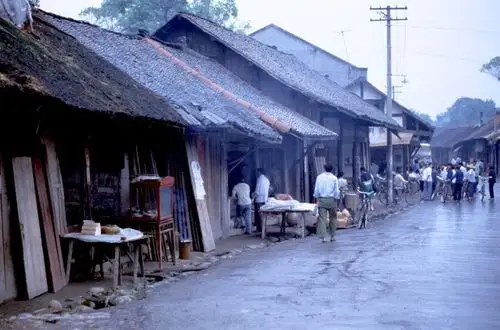 老照片:1985年的四川成都,如今已是满满的回忆