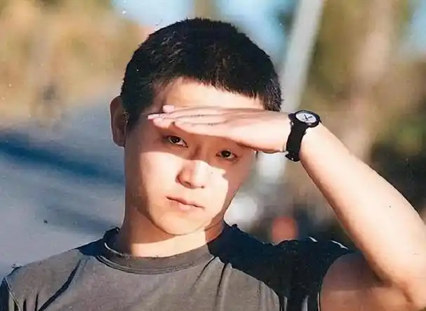 王菲前夫窦唯离婚两次最对不起女儿两份嫁妆背后是深沉的父爱