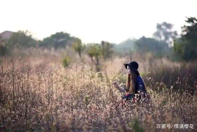成熟不是心变老,是历经繁华沧桑,还能够淡然一笑