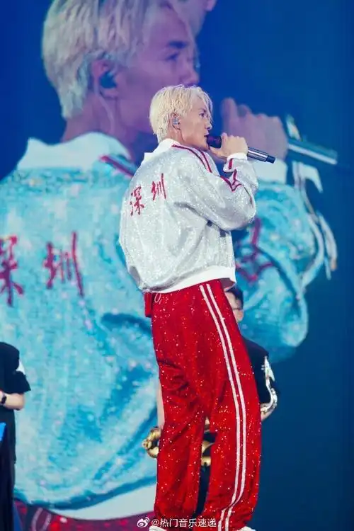 吴克群我们的冒险巡回演唱会