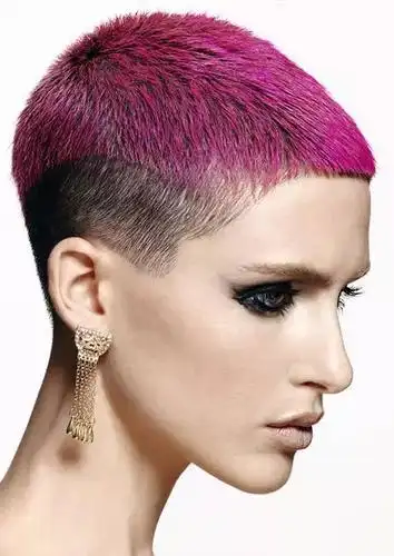 太酷了这样的短发染色你想尝试吗