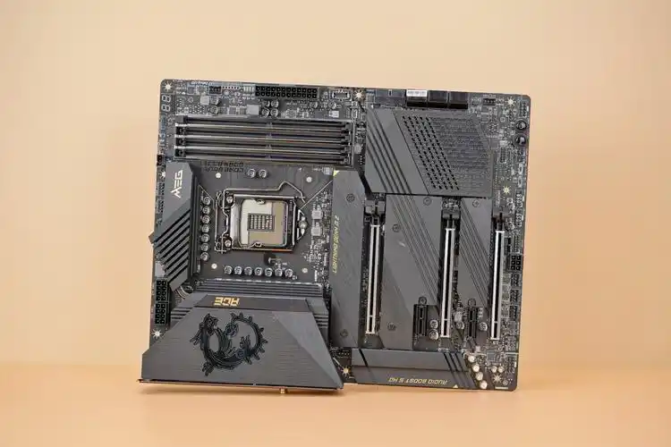 英睿达铂胜max ddr4-4400内存评测