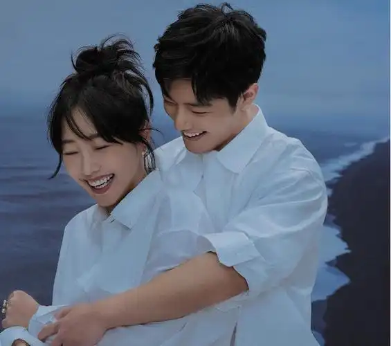 没想到,甩不掉流量咖标签的肖战,就这样被白百何实力"带飞"了