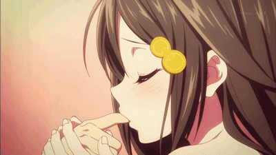 手指女孩眼神可爱gif动图_动态图_表情包下载_soogif