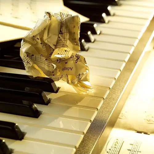 精美的钢琴特写高清摄影图片