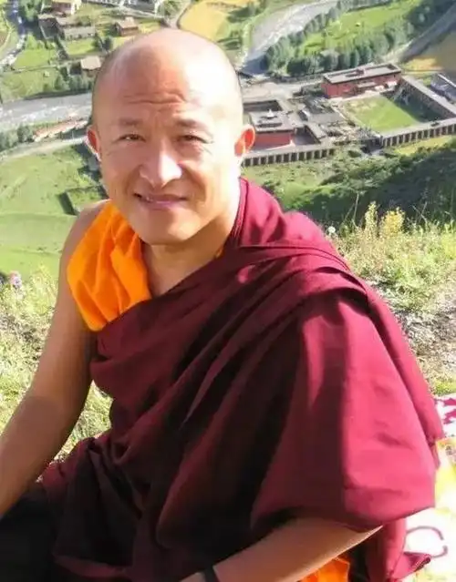 宗萨仁波切做一个心经教法的总结:五蕴即是空.空性即是五蕴.