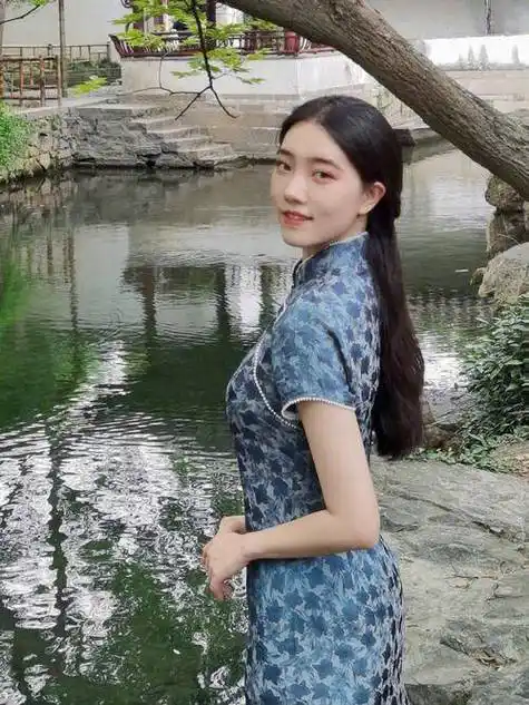 服装 旗袍 唐装 500_666 竖版 竖屏