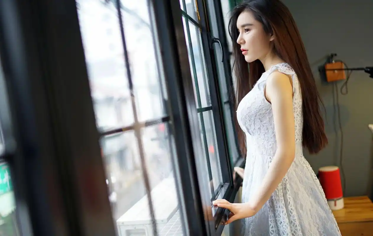 风情大奶少妇爆乳美腿翘臀私房诱惑写真图片[6/9]_性感美女_美桌网