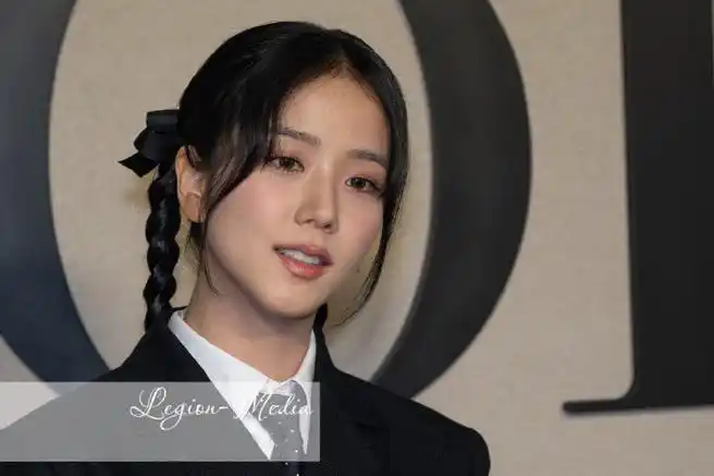 金智秀双马尾##金智秀dior迪奥巴黎时装周