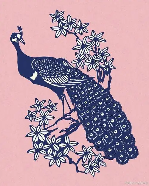 孔雀在剪纸文化中的艺术表现