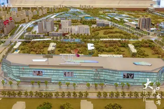 作为重庆最具消费人气的龙湖天街系列,"龙湖大渡口天街"有意根据区域