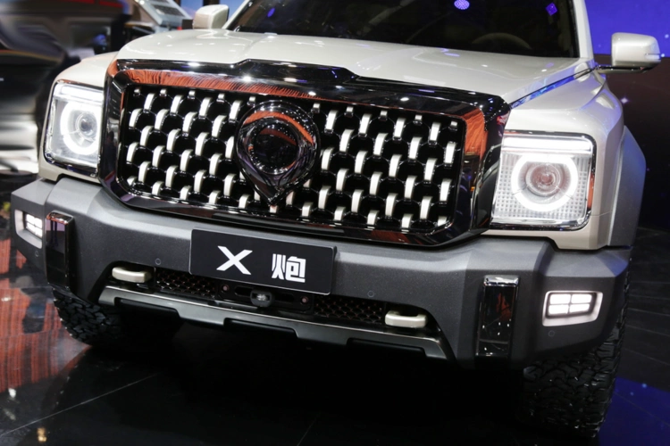 长城首款全尺寸皮卡,x炮实车亮相,3.0t9at 前后双叉臂独立悬架