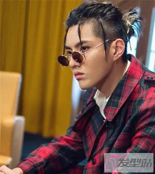 男生长发发型设计吴亦凡帅气长发示范