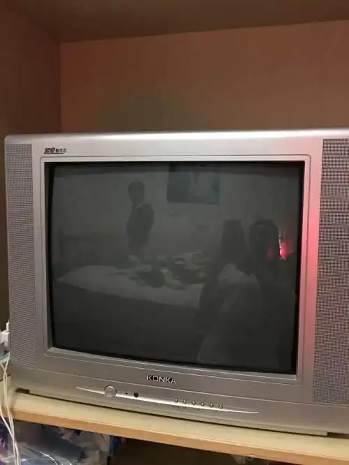 详情介绍               康佳电视9成新,家里准备换个大电视,这个就