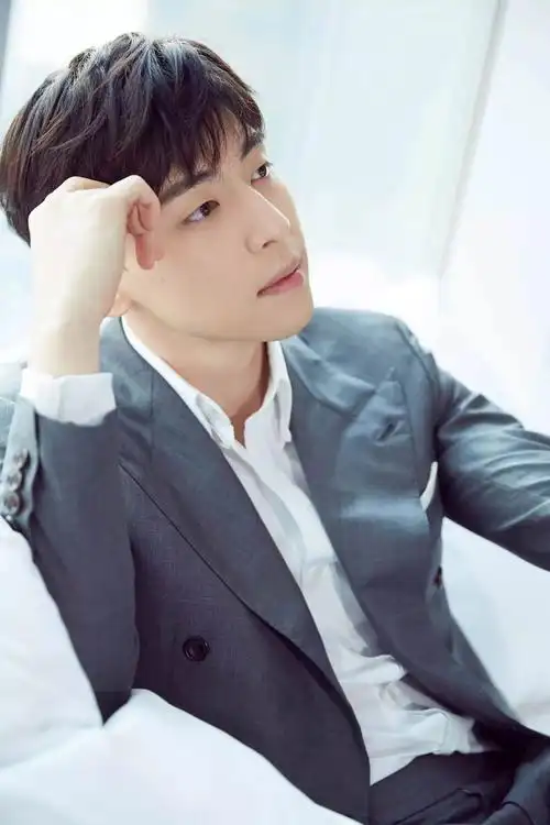 邓伦1,高清图片,手机壁纸