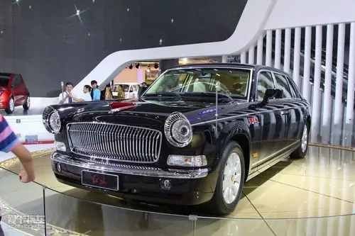 红旗阅兵车图片