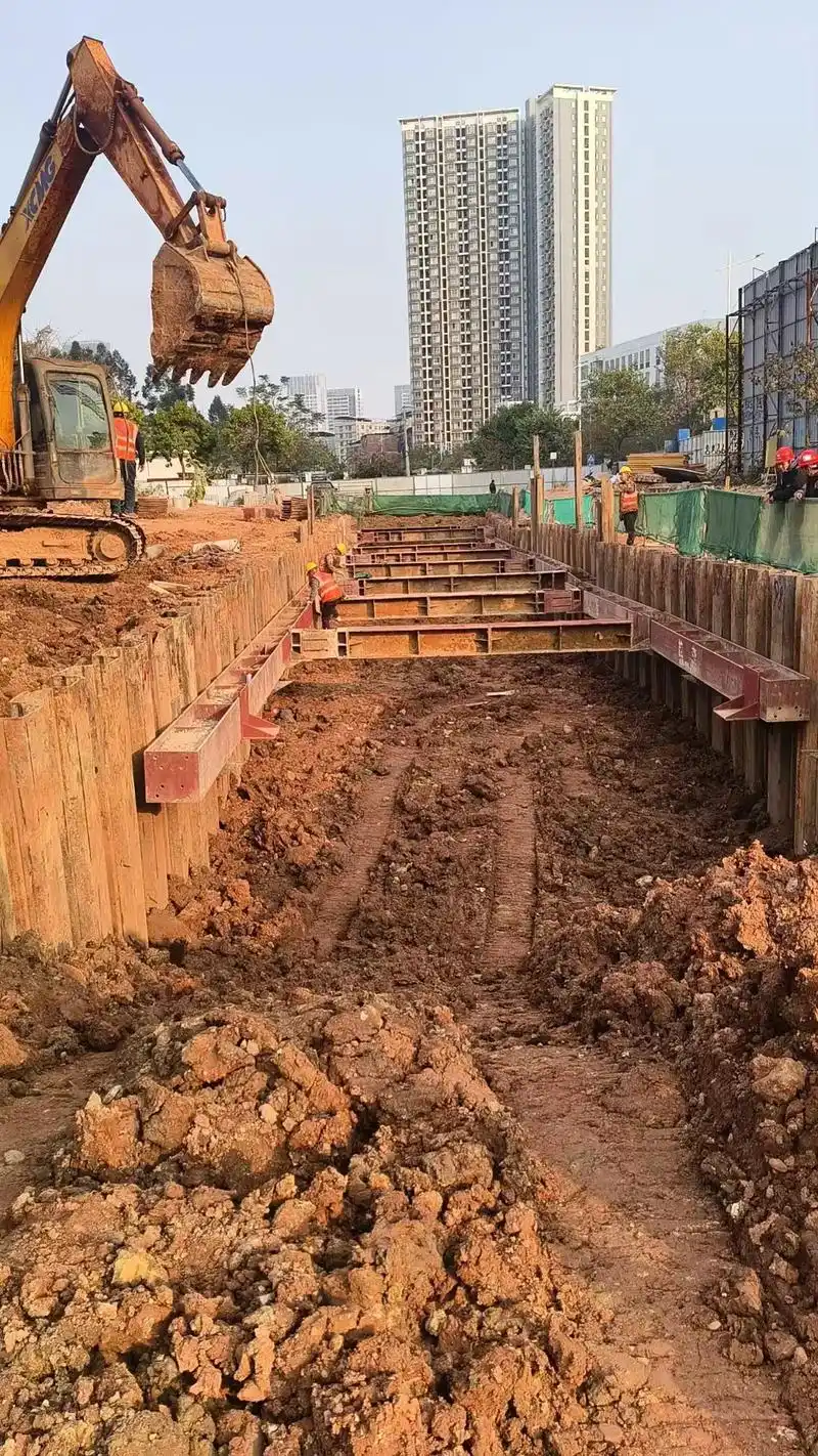 市政管网施工钢板桩支护
