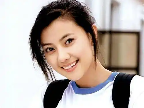 看了高圆圆父母的身份背景,再看赵又廷前女友,网友:眼光太毒辣_气质